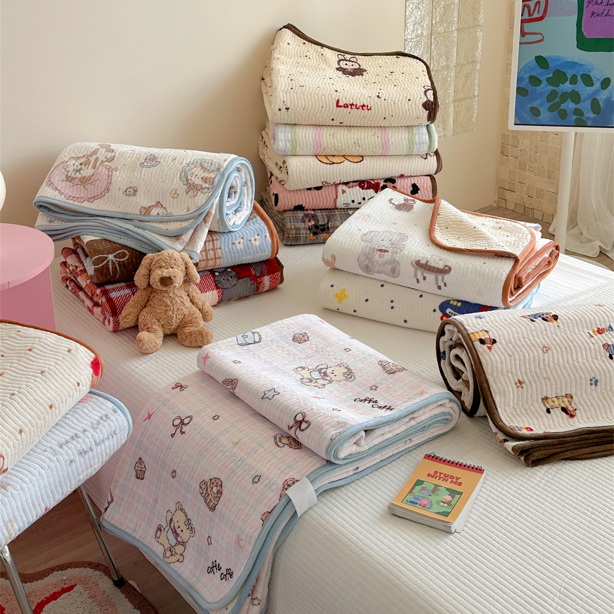 91家纺网 家纺一手货源 找家纺 暖生活 2025新款高克重牛奶绒床盖三件套 组合