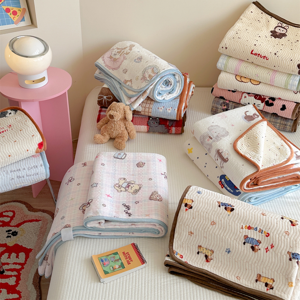 91家纺网 家纺一手货源 找家纺 暖生活 2025新款高克重牛奶绒床盖三件套 组合