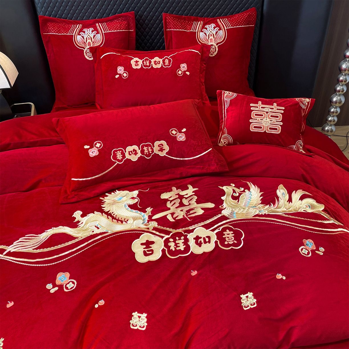 91家纺网 家纺一手货源 找家纺 芊囍纺 2024新款刺绣宝宝绒婴儿绒牛奶绒婚庆四件套吉祥如意