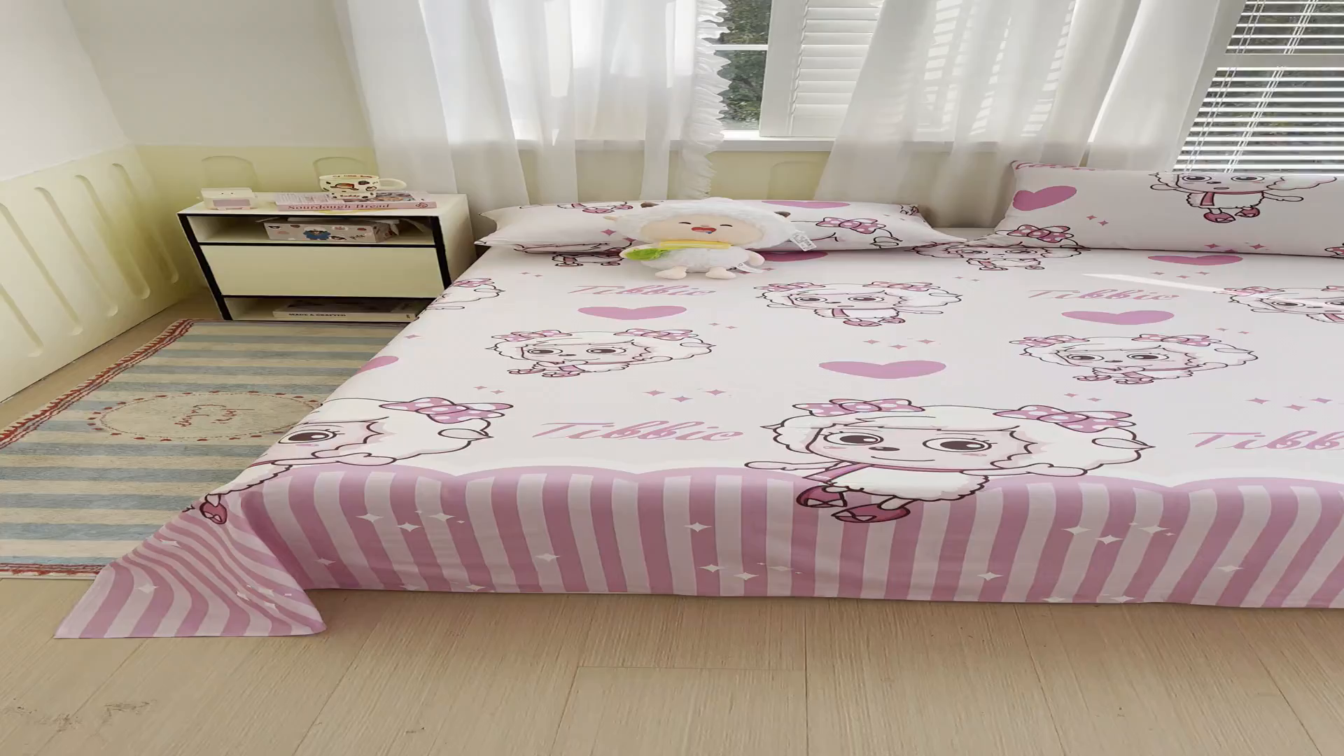 91家纺网 家纺一手货源 找家纺 金鑫汇家纺 2025新款喜羊羊与灰太狼全棉单品床单 时尚美羊羊