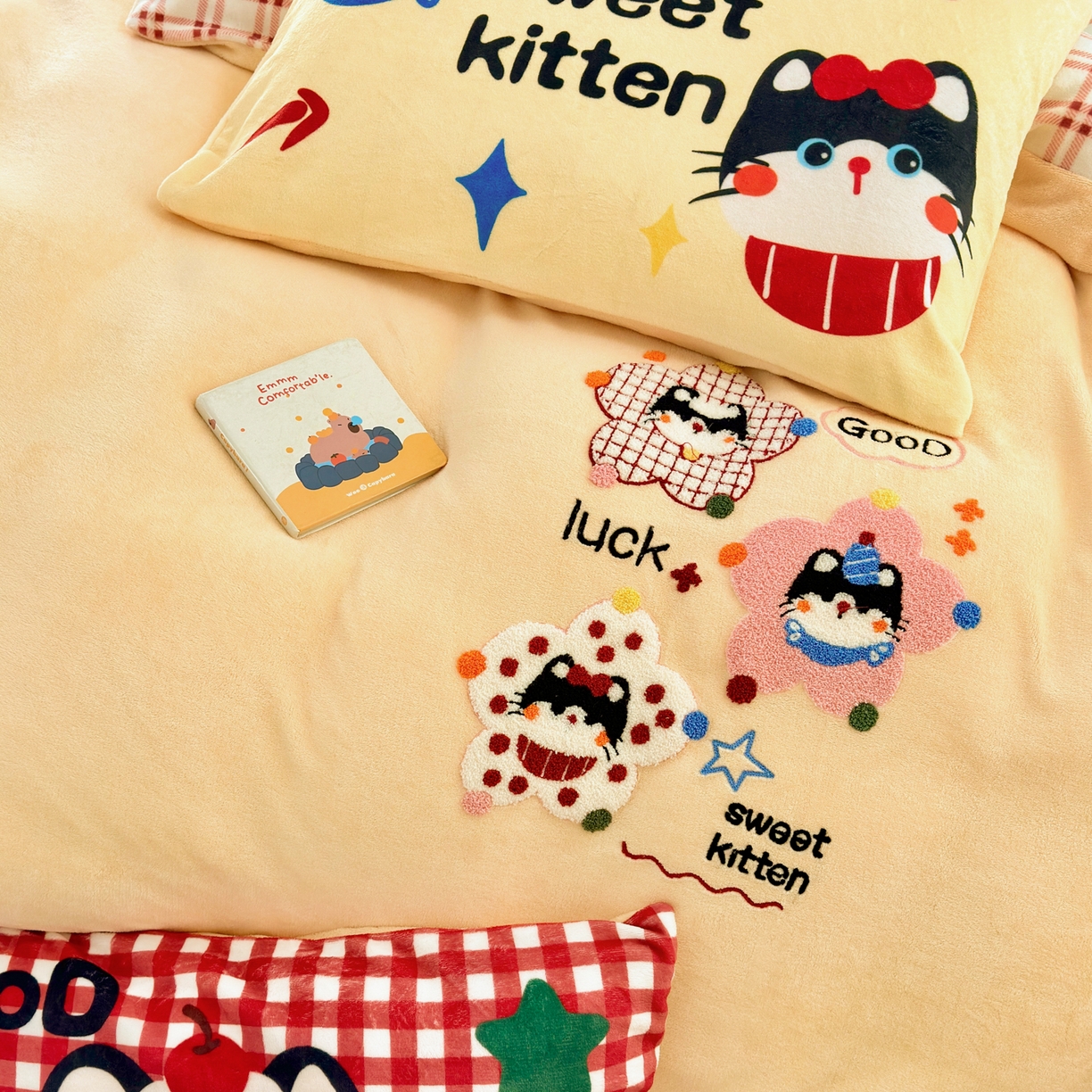 91家纺网 家纺一手货源 找家纺 乐童家纺 2025新款小清新牛奶绒毛巾绣四件套-第三波彩色小猫