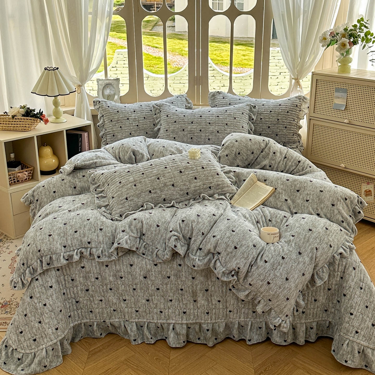 91家纺网 家纺一手货源 找家纺 （总）美梦家纺 2025新款牛奶绒花边夹棉床盖四件套