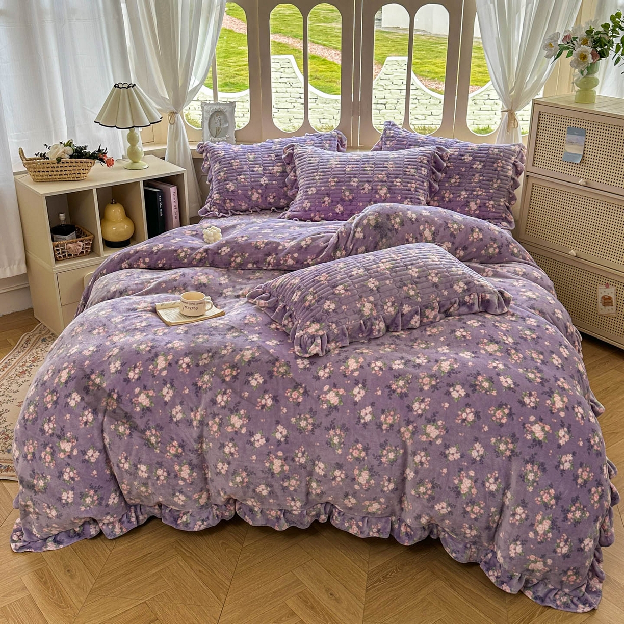 91家纺网 家纺一手货源 找家纺 美梦家纺 2025新款牛奶绒花边夹棉床盖四件套 豆蔻