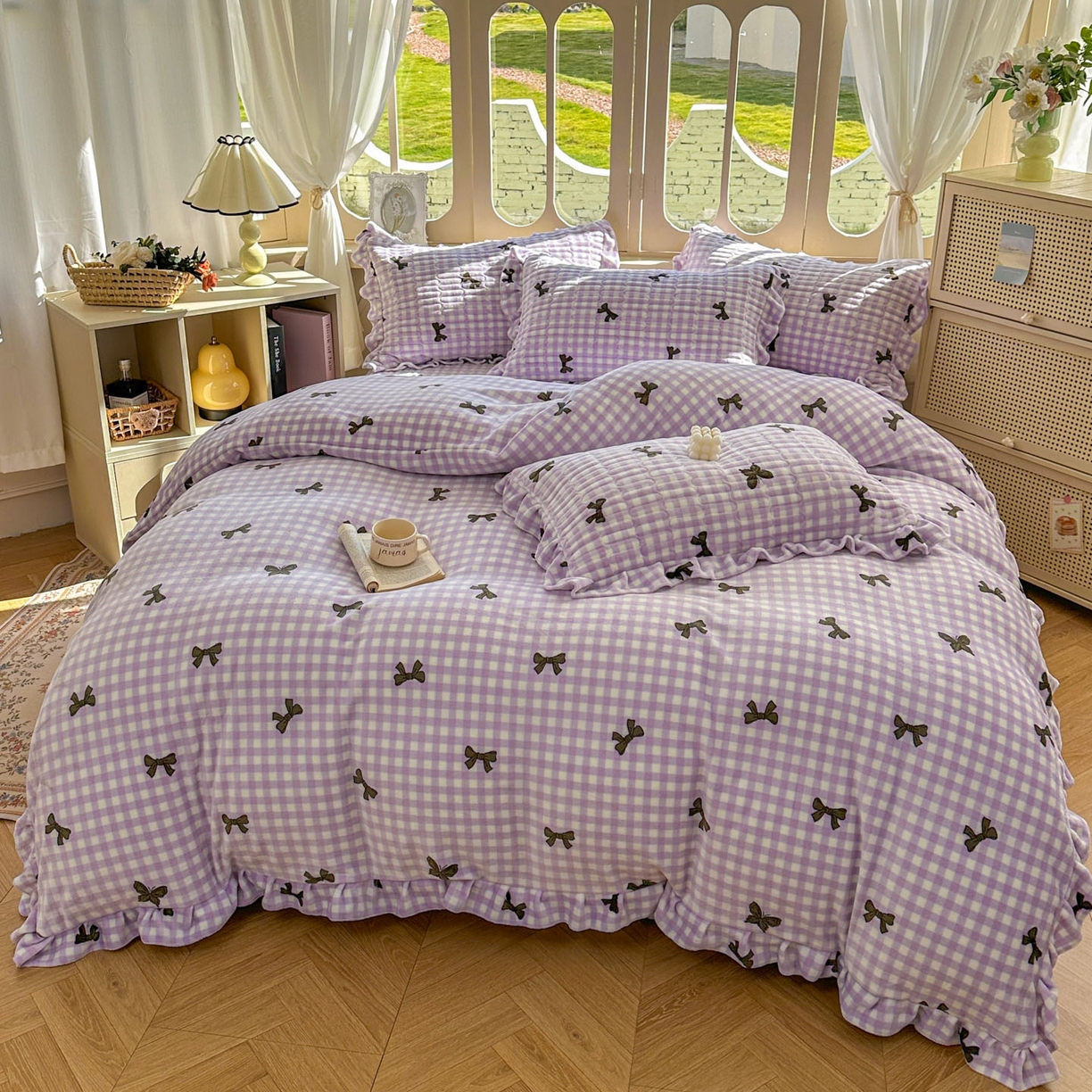 91家纺网 家纺一手货源 找家纺 美梦家纺 2025新款牛奶绒花边夹棉床盖四件套 蝴蝶结-紫