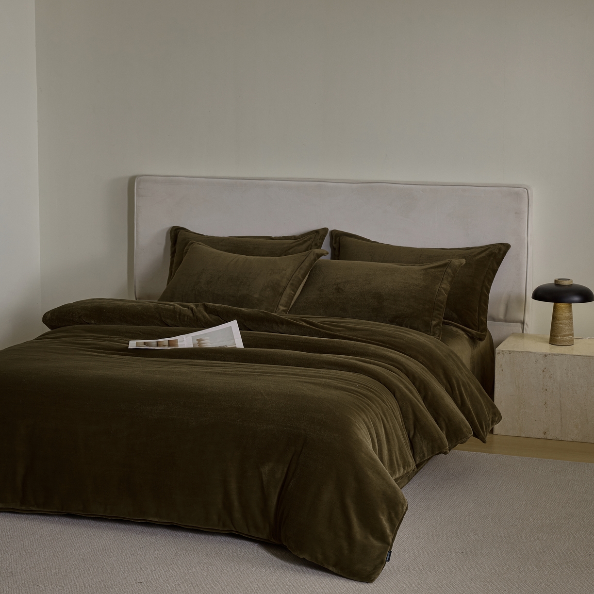 91家纺网 家纺一手货源 找家纺 禧禾 2025新款A类300G醇厚速暖绒四件套-莫兰迪莫兰迪-橄榄绿