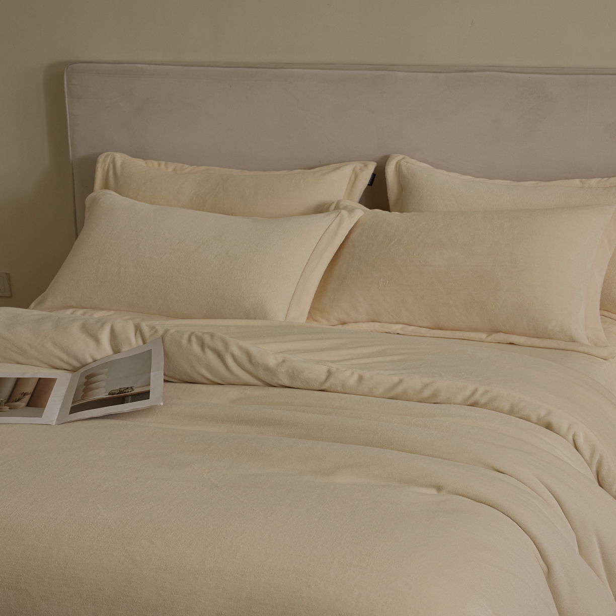 91家纺网 家纺一手货源 找家纺 禧禾 2025新款A类300G醇厚速暖绒四件套-莫兰迪莫兰迪-奶芙黄