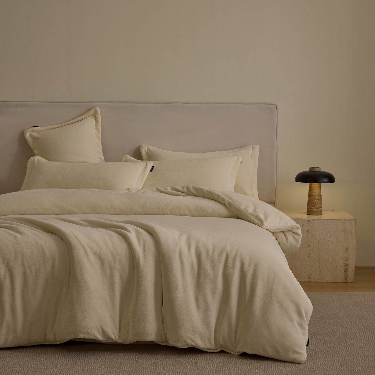 91家纺网 家纺一手货源 找家纺 禧禾 2025新款A类300G醇厚速暖绒四件套-莫兰迪莫兰迪-奶芙黄