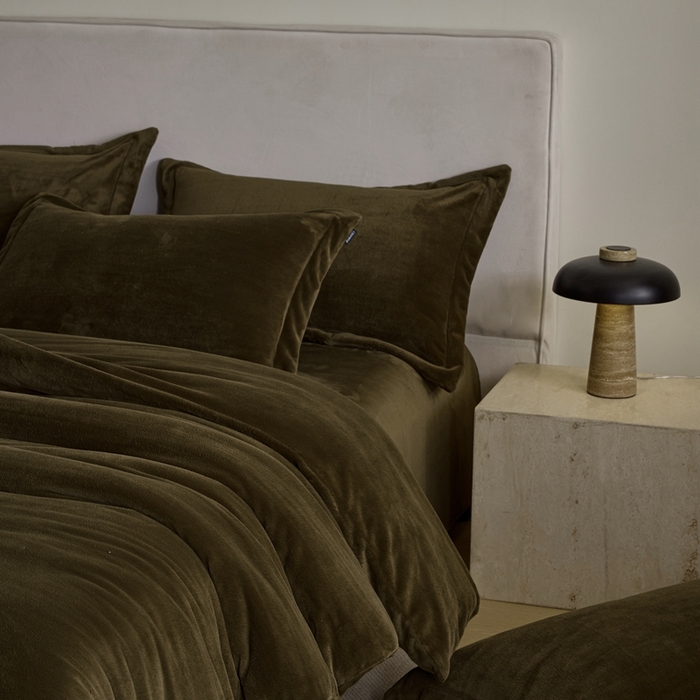 91家纺网 家纺一手货源 找家纺 禧禾 2025新款A类300G醇厚速暖绒四件套牛奶绒四件套橄榄绿