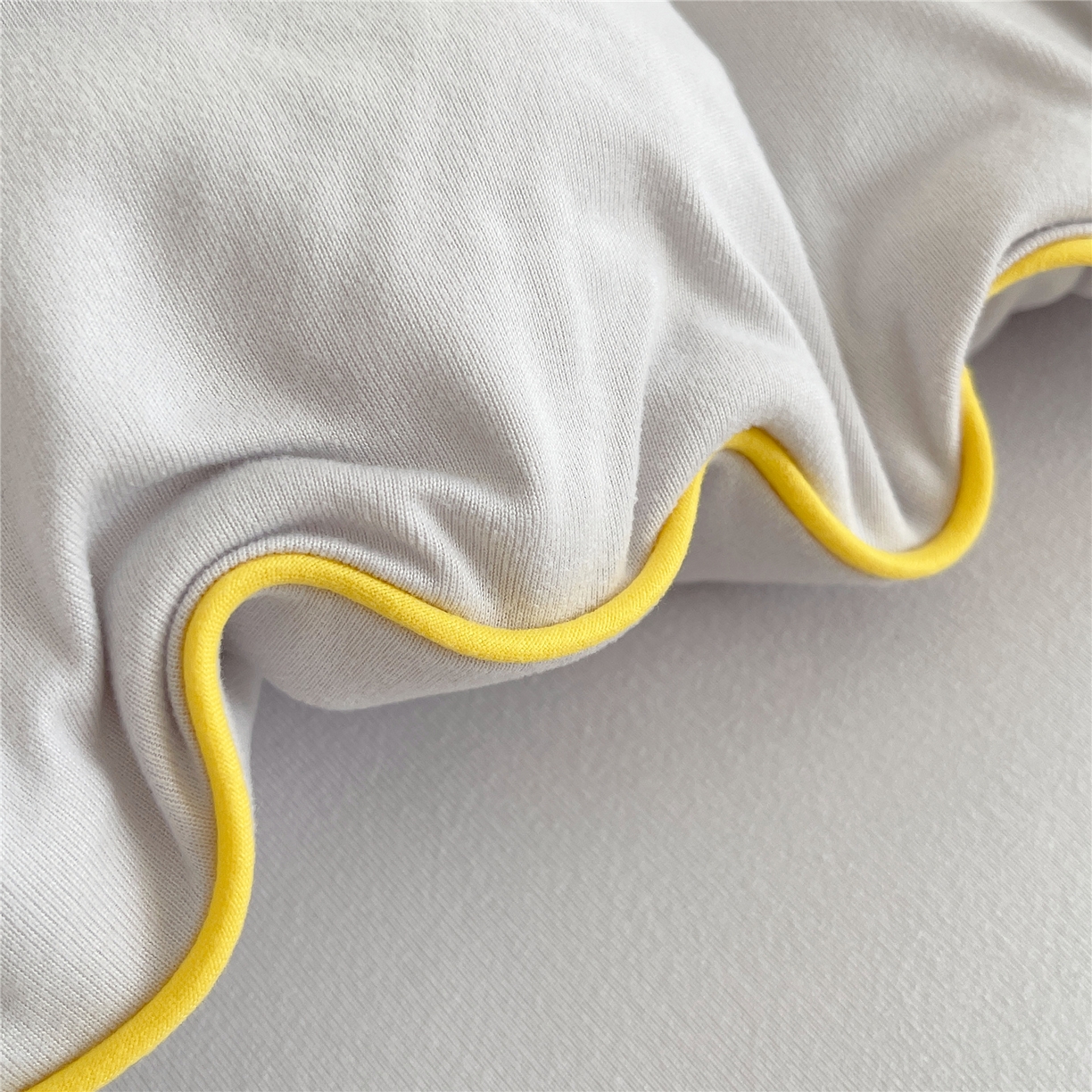 91家纺网 家纺一手货源 找家纺 佰亿莱 2026新款亲肤超柔云朵棉牛奶大豆被子被芯 银灰