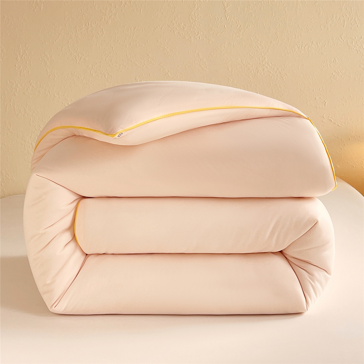 91家纺网 家纺一手货源 找家纺 佰亿莱 2026新款亲肤超柔云朵棉牛奶大豆被子被芯 玉粉