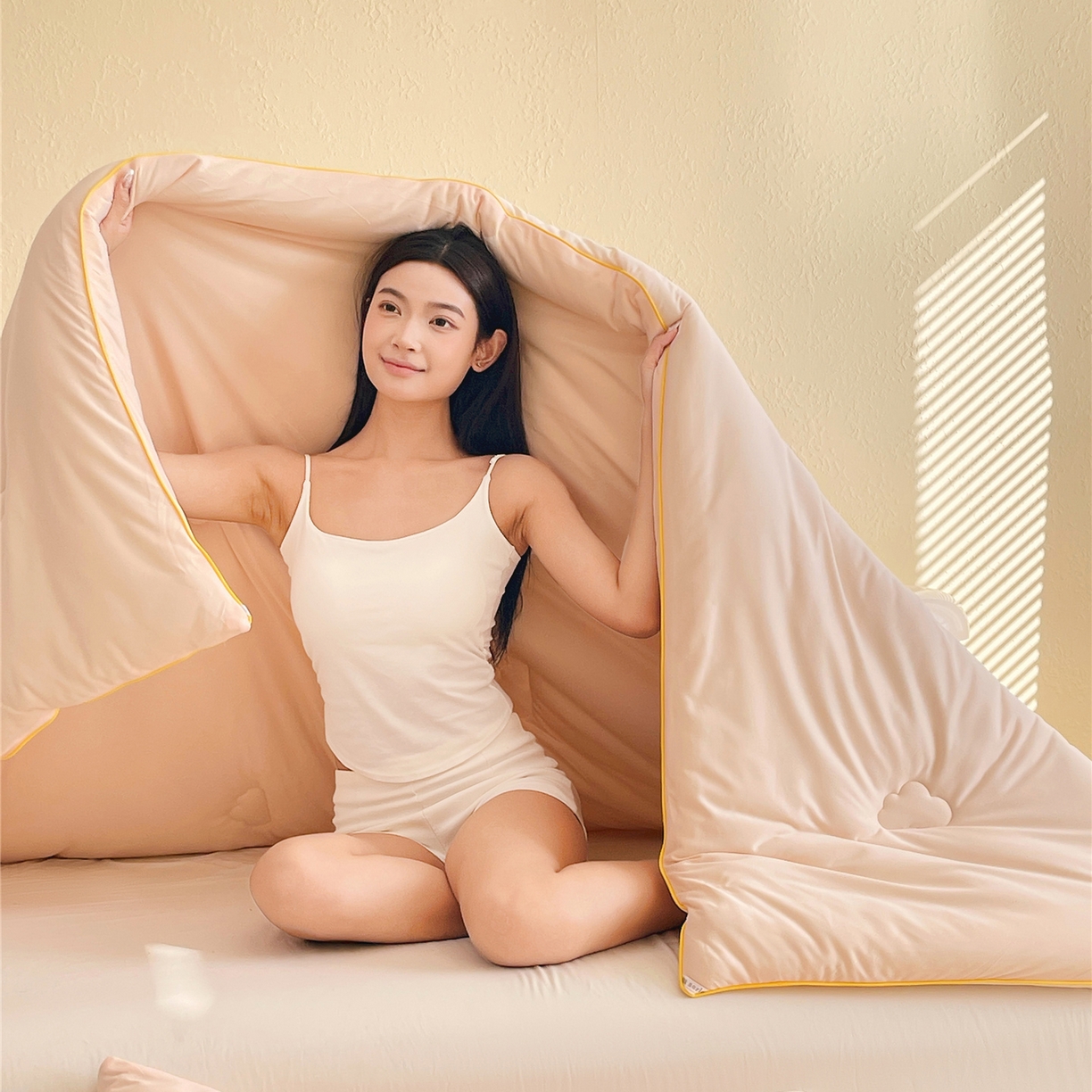 91家纺网 家纺一手货源 找家纺 佰亿莱 2026新款亲肤超柔云朵棉牛奶大豆被子被芯 玉粉