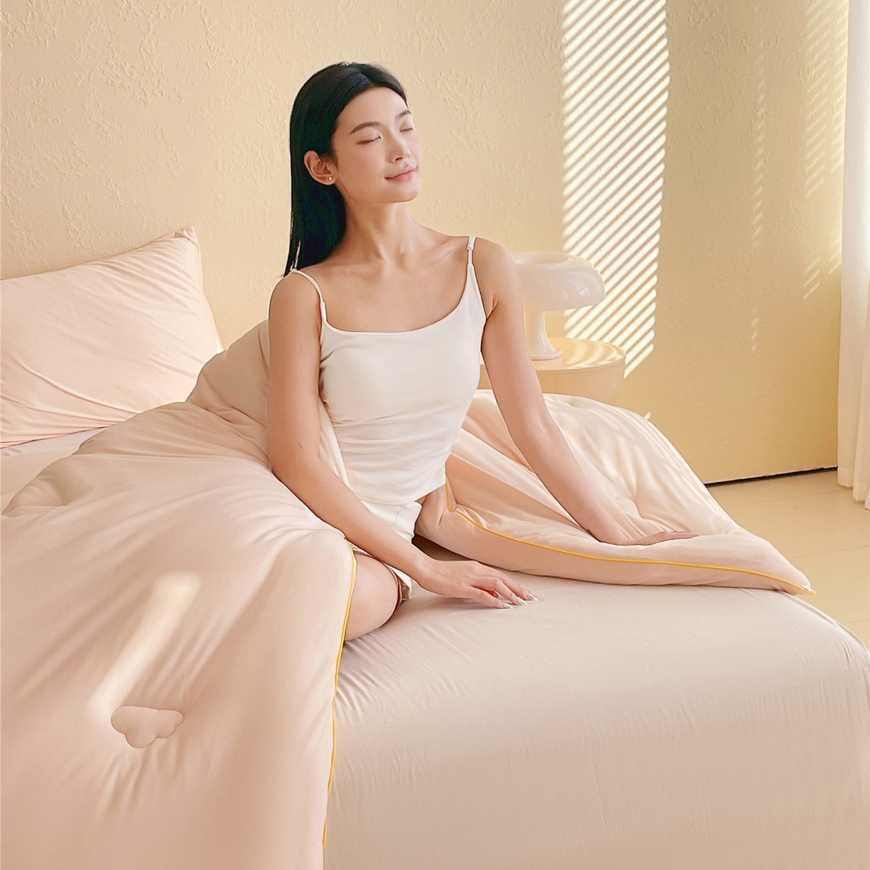 91家纺网 家纺一手货源 找家纺 佰亿莱 2026新款亲肤超柔云朵棉牛奶大豆被子被芯 玉粉