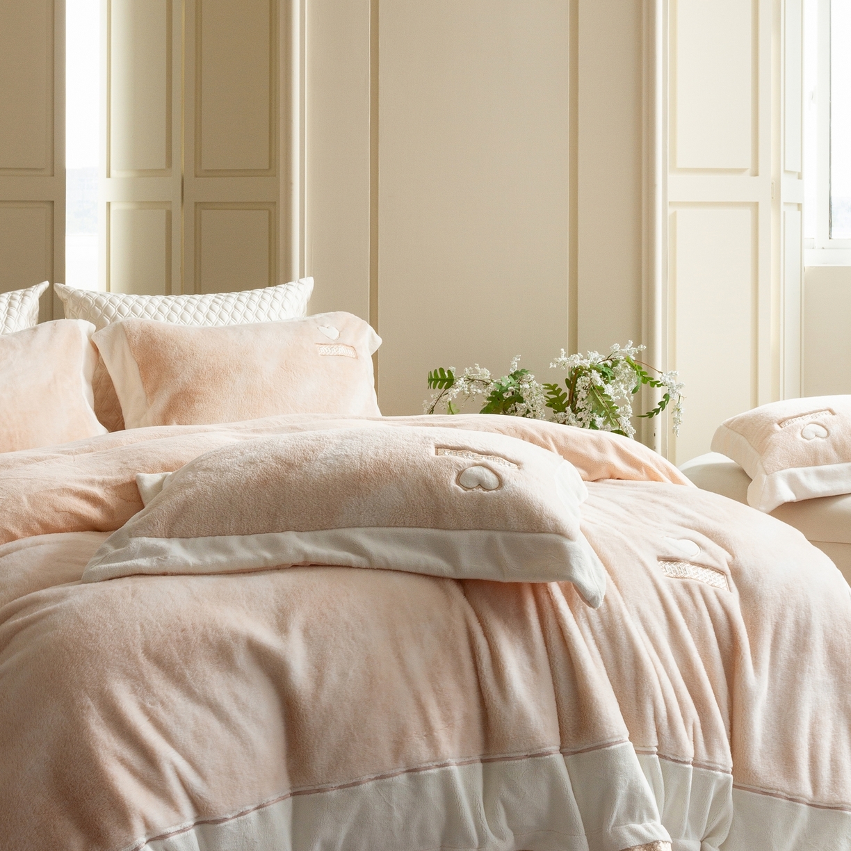 91家纺网 家纺一手货源 找家纺 馨蕊家居 2025新款秋冬法式高奢雪貂绒系列-绒云初（会员-10）控价388/408 绒云初-奶咖