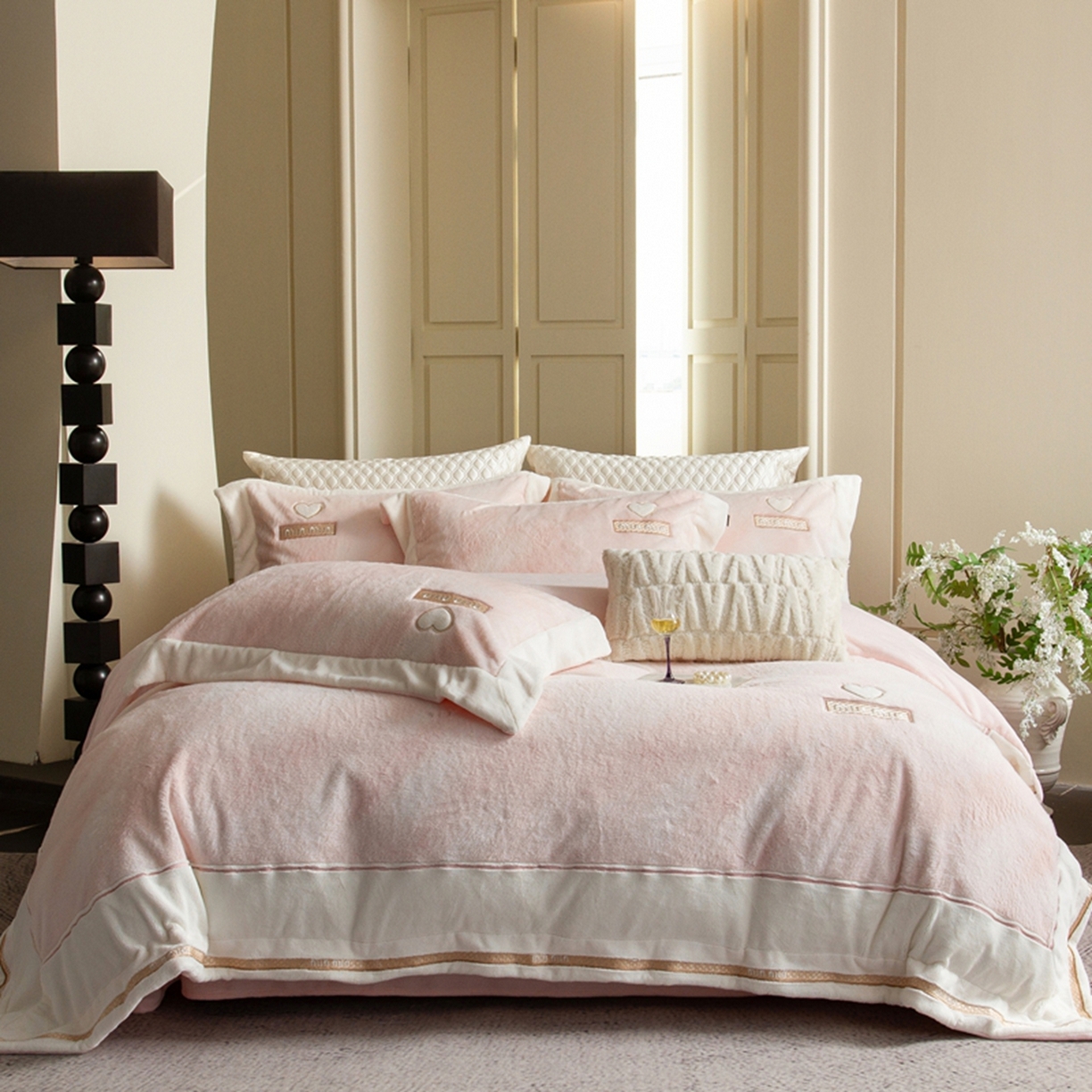 91家纺网 家纺一手货源 找家纺 馨蕊家居 2025新款秋冬法式高奢雪貂绒系列-绒云初（会员-10）控价388/408 绒云初-蔷薇粉