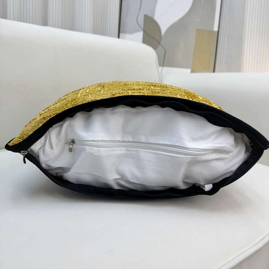 91家纺网 家纺一手货源 找家纺 爱家居 2025新款纯色加厚雪尼尔纹理抱枕轻奢家居靠垫沙发床头靠包枕可拆洗 轻奢雪尼尔—姜黄