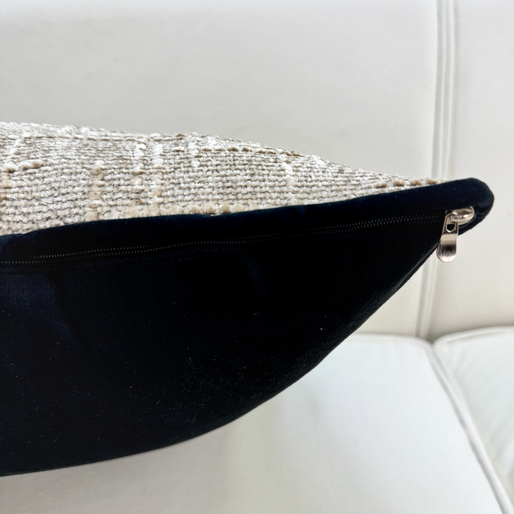 91家纺网 家纺一手货源 找家纺 爱家居 2025新款纯色加厚雪尼尔纹理抱枕轻奢家居靠垫沙发床头靠包枕可拆洗 轻奢雪尼尔—卡其色