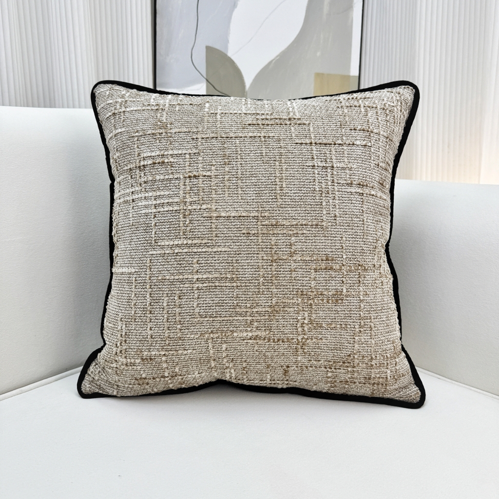 91家纺网 家纺一手货源 找家纺 爱家居 2025新款纯色加厚雪尼尔纹理抱枕轻奢家居靠垫沙发床头靠包枕可拆洗 轻奢雪尼尔—卡其色