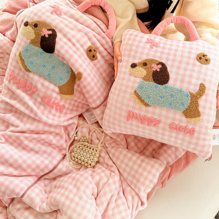 91家纺网 家纺一手货源 找家纺 （总）古本家居 2025新款牛奶绒毛巾绣狗狗熊熊款抱枕被