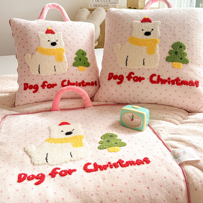 91家纺网 家纺一手货源 找家纺 古本家居 2025新款牛奶绒毛巾绣狗狗熊熊款抱枕被 牛奶绒粉波点小白狗