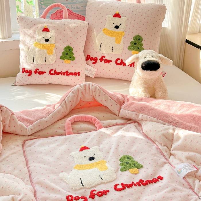 91家纺网 家纺一手货源 找家纺 古本家居 2025新款牛奶绒毛巾绣狗狗熊熊款抱枕被 牛奶绒粉波点小白狗