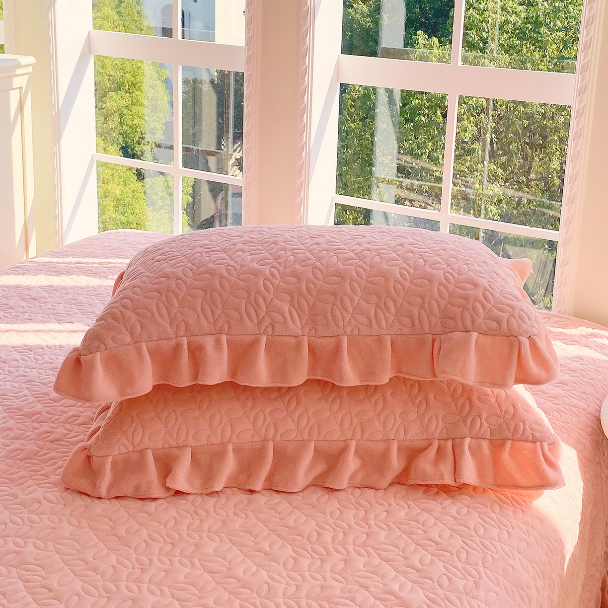 91家纺网 家纺一手货源 找家纺 （总）芯宜佳 2025新款加厚牛奶绒夹棉花边短枕套