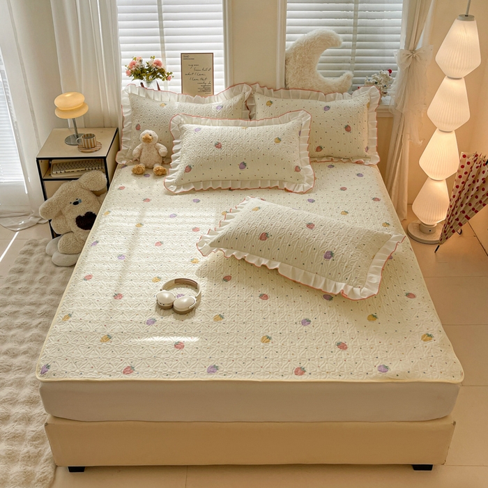 羽爱家纺 新款舒适可定制全棉防滑床盖软席爱心草莓