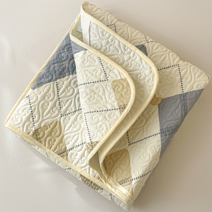 91家纺网 家纺一手货源 找家纺 羽爱家纺 2025新款舒适可定制全棉防滑床盖软席格韵