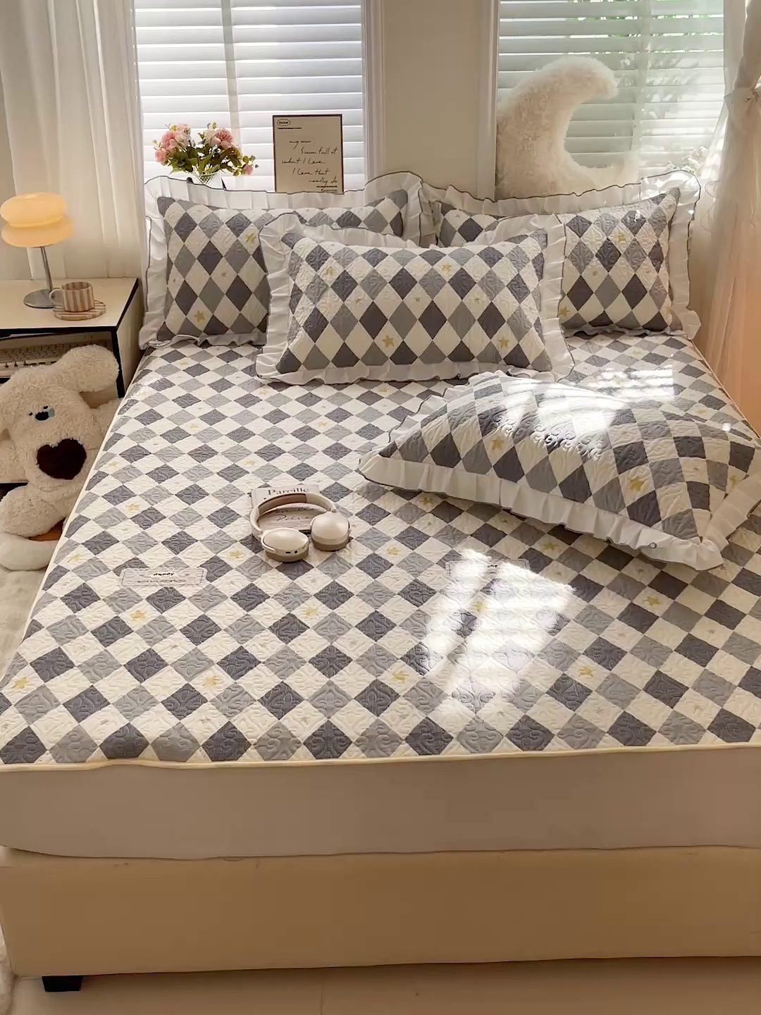 91家纺网 家纺一手货源 找家纺 羽爱家纺 2025新款舒适可定制全棉防滑床盖软席格韵