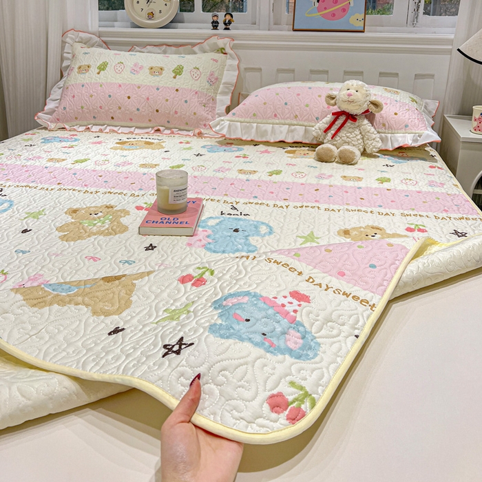 91家纺网 家纺一手货源 找家纺 羽爱家纺 2025新款舒适可定制全棉防滑床盖软席欢乐玩伴