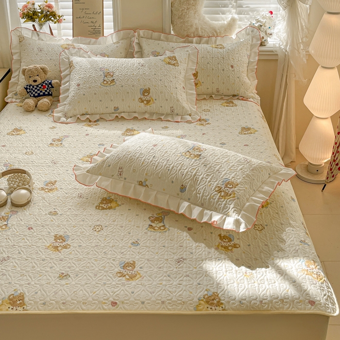 91家纺网 家纺一手货源 找家纺 羽爱家纺 2025新款舒适可定制全棉防滑床盖软席快乐熊