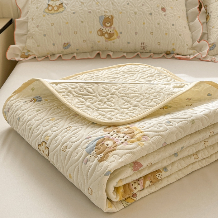 91家纺网 家纺一手货源 找家纺 羽爱家纺 2025新款舒适可定制全棉防滑床盖软席快乐熊