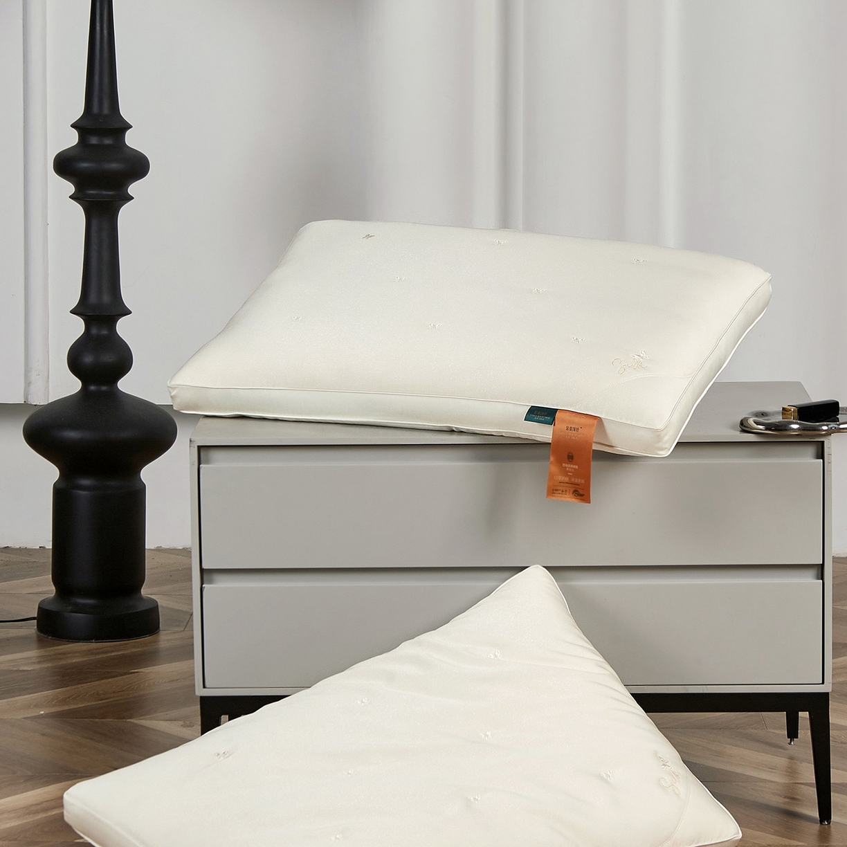 91家纺网 家纺一手货源 找家纺 （总）玖玖爱家纺 2025新款金蚕臻丝柔糯枕枕头枕芯