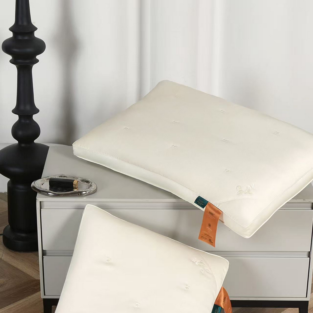 91家纺网 家纺一手货源 找家纺 （总）玖玖爱家纺 2025新款金蚕臻丝柔糯枕枕头枕芯