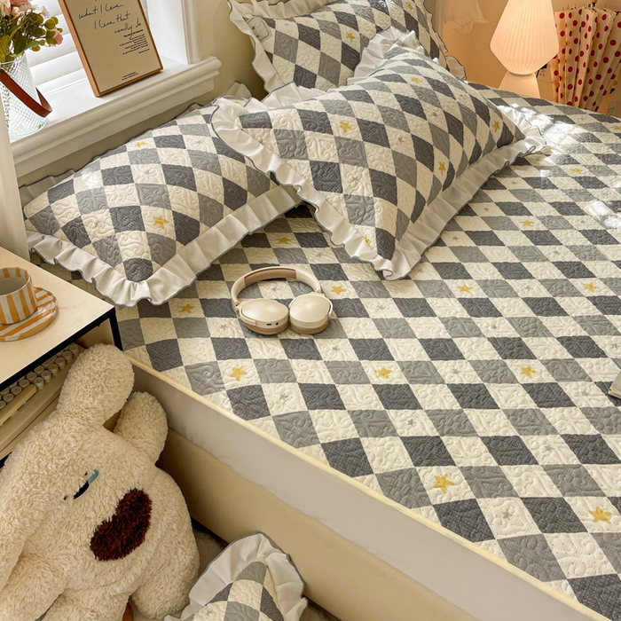 91家纺网 家纺一手货源 找家纺 羽爱家纺 2025新款舒适可定制全棉防滑床盖软席菱形世界