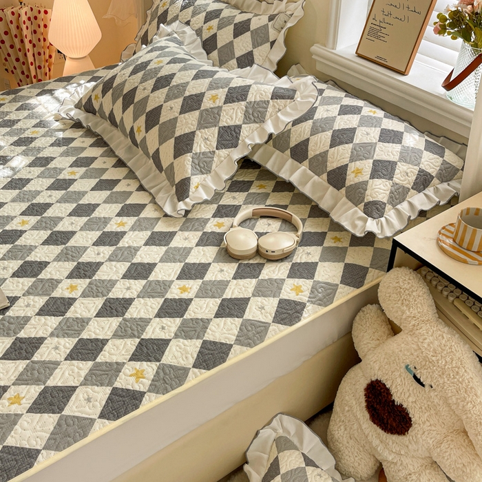 91家纺网 家纺一手货源 找家纺 羽爱家纺 2025新款舒适可定制全棉防滑床盖软席菱形世界