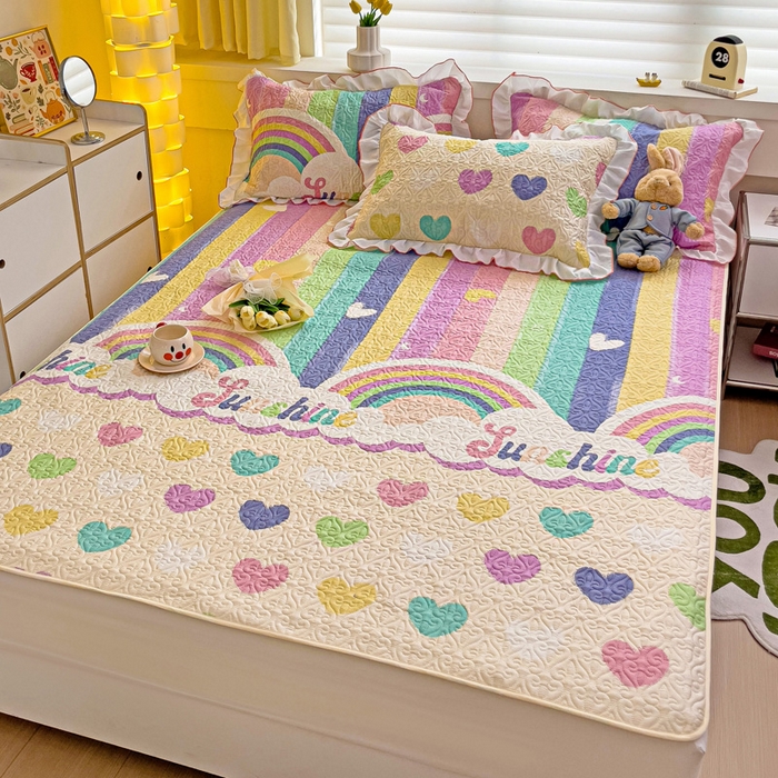 91家纺网 家纺一手货源 找家纺 羽爱家纺 2025新款舒适可定制全棉防滑床盖软席小彩虹