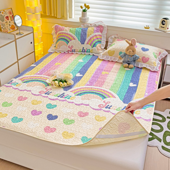 91家纺网 家纺一手货源 找家纺 羽爱家纺 2025新款舒适可定制全棉防滑床盖软席小彩虹