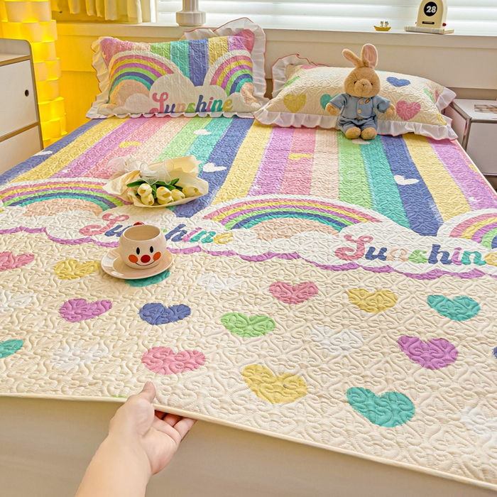 91家纺网 家纺一手货源 找家纺 羽爱家纺 2025新款舒适可定制全棉防滑床盖软席小彩虹