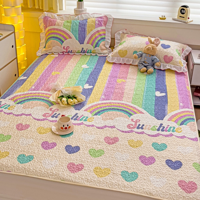 91家纺网 家纺一手货源 找家纺 羽爱家纺 2025新款舒适可定制全棉防滑床盖软席小彩虹