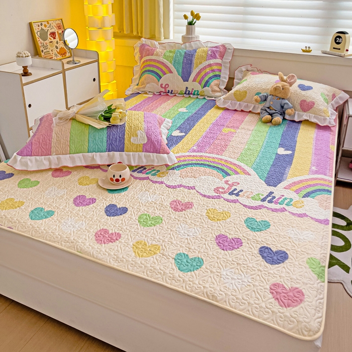 91家纺网 家纺一手货源 找家纺 羽爱家纺 2025新款舒适可定制全棉防滑床盖软席小彩虹