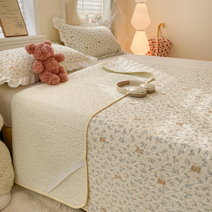 91家纺网 家纺一手货源 找家纺 羽爱家纺 2025新款舒适可定制全棉防滑床盖软席小飞象