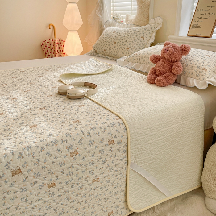 91家纺网 家纺一手货源 找家纺 羽爱家纺 2025新款舒适可定制全棉防滑床盖软席小飞象