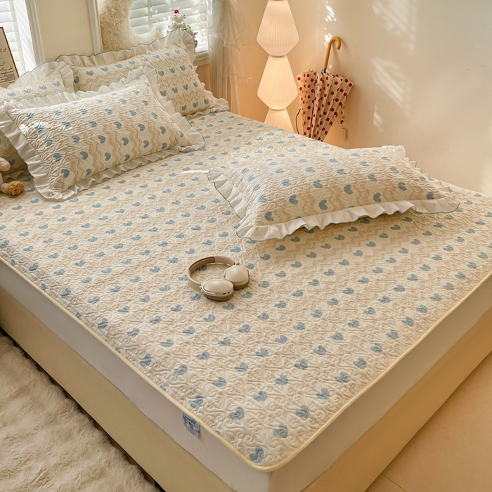 91家纺网 家纺一手货源 找家纺 羽爱家纺 2025新款舒适可定制全棉防滑床盖软席心动旋律