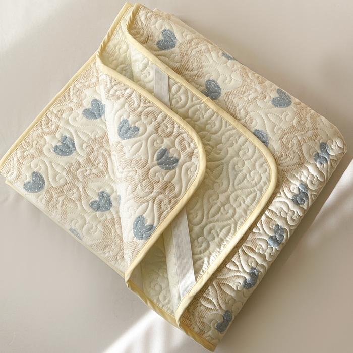 91家纺网 家纺一手货源 找家纺 羽爱家纺 2025新款舒适可定制全棉防滑床盖软席心动旋律