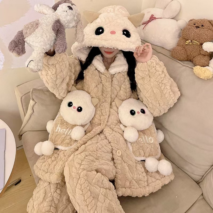 91家纺网 家纺一手货源 找家纺 （总）洛兰沙家居馆 2025秋冬新款睡衣女珊瑚绒三层夹棉卡通可爱加厚加绒保暖家居服套装 