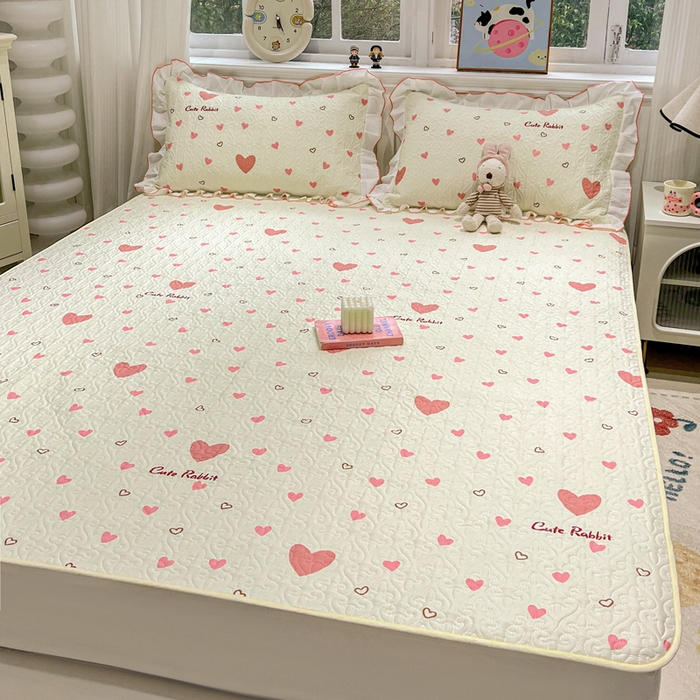 91家纺网 家纺一手货源 找家纺 羽爱家纺 2025新款舒适可定制全棉防滑床盖软席心心相恋