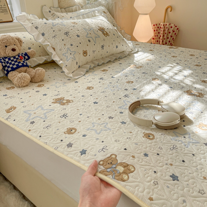 91家纺网 家纺一手货源 找家纺 羽爱家纺 2025新款舒适可定制全棉防滑床盖软席星星熊