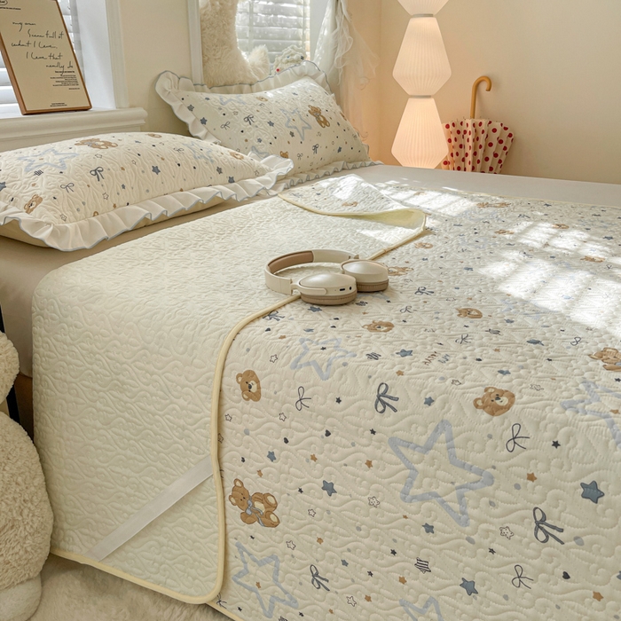 91家纺网 家纺一手货源 找家纺 羽爱家纺 2025新款舒适可定制全棉防滑床盖软席星星熊