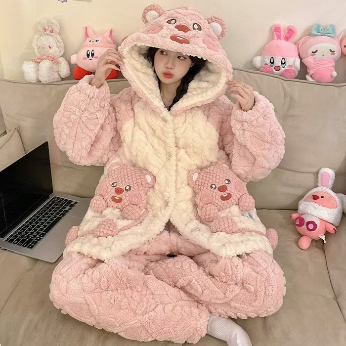 91家纺网 家纺一手货源 找家纺 （总）洛兰沙家居馆 2025秋冬新款睡衣女珊瑚绒三层夹棉卡通可爱加厚加绒保暖家居服套装 