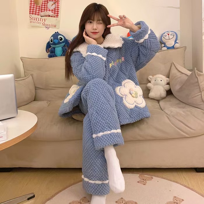 91家纺网 家纺一手货源 找家纺 （总）洛兰沙家居馆 2025秋冬新款睡衣女珊瑚绒三层夹棉卡通可爱加厚加绒保暖家居服套装 